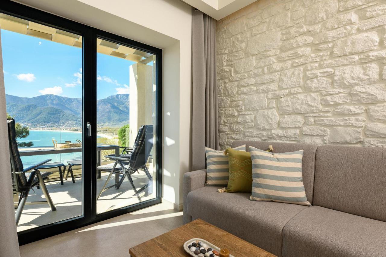 Archetypo Luxury Living Daire Chrysi Ammoudia Dış mekan fotoğraf